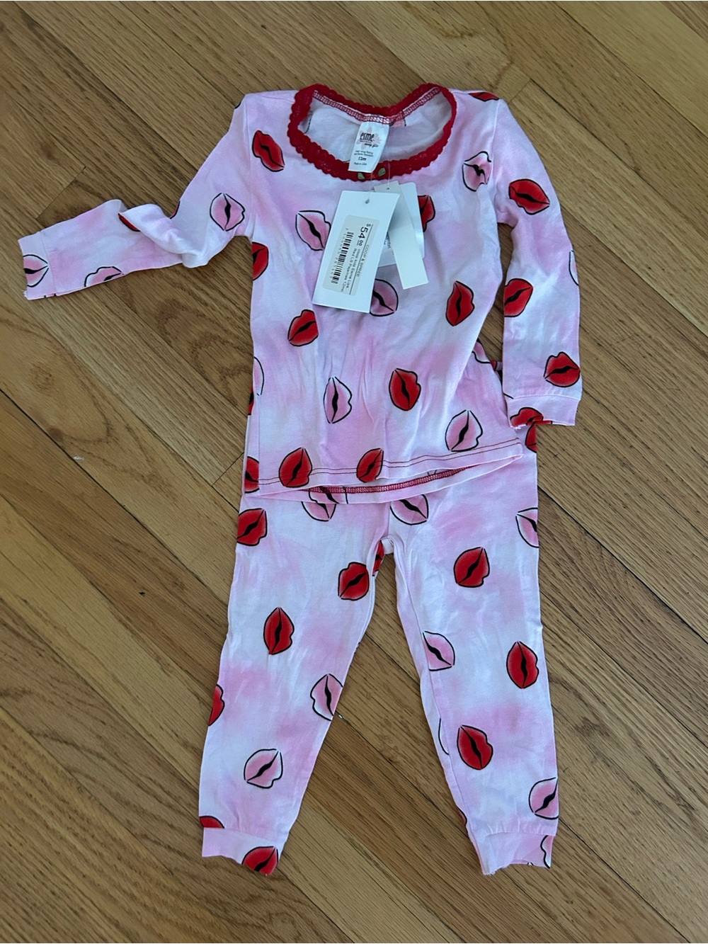 NWT Esme Pink Lip-Print Pajama Set